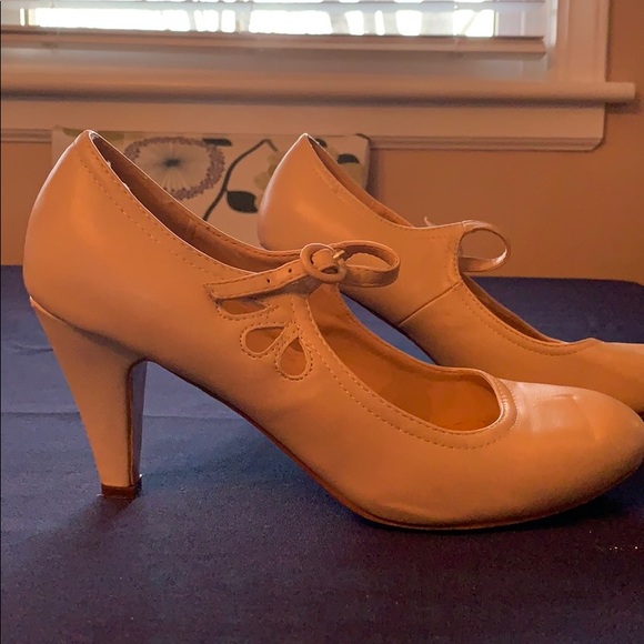 Nude pumps - Picture 2 of 6